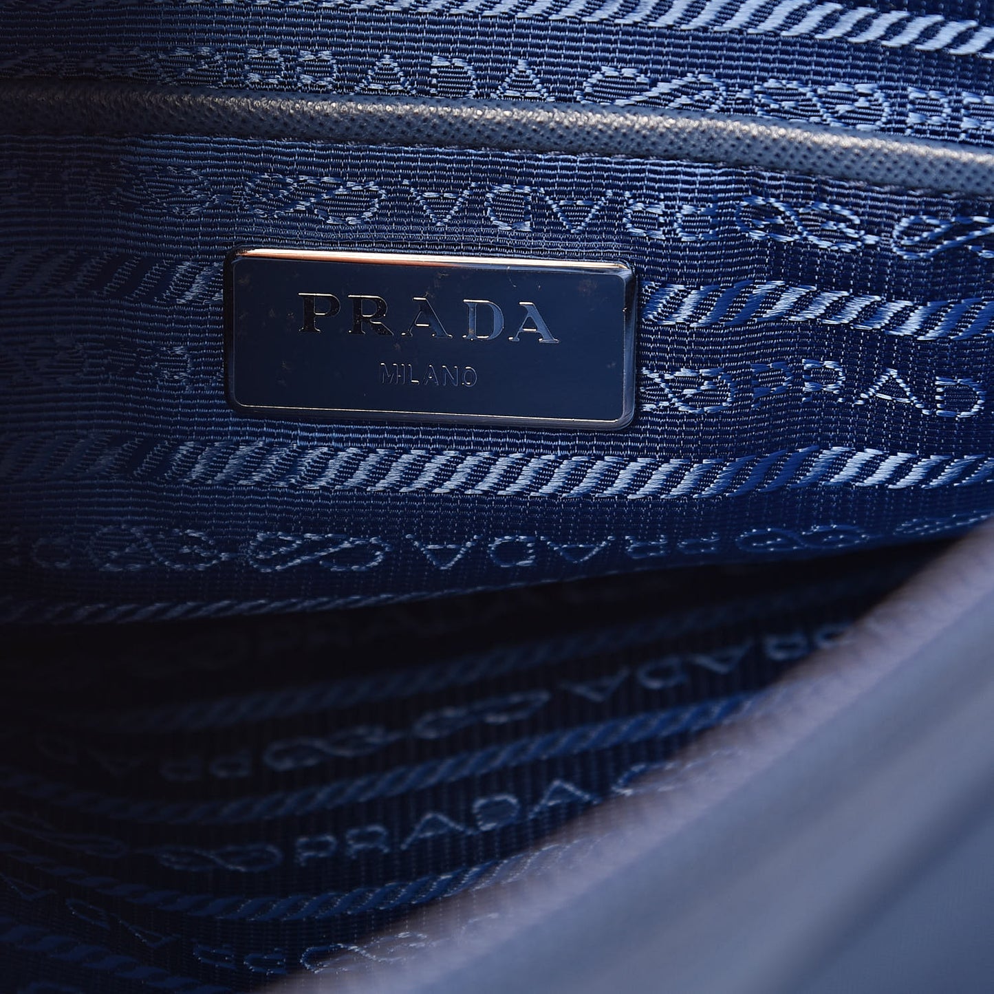 Nylon Vela Messenger Bag Royal
