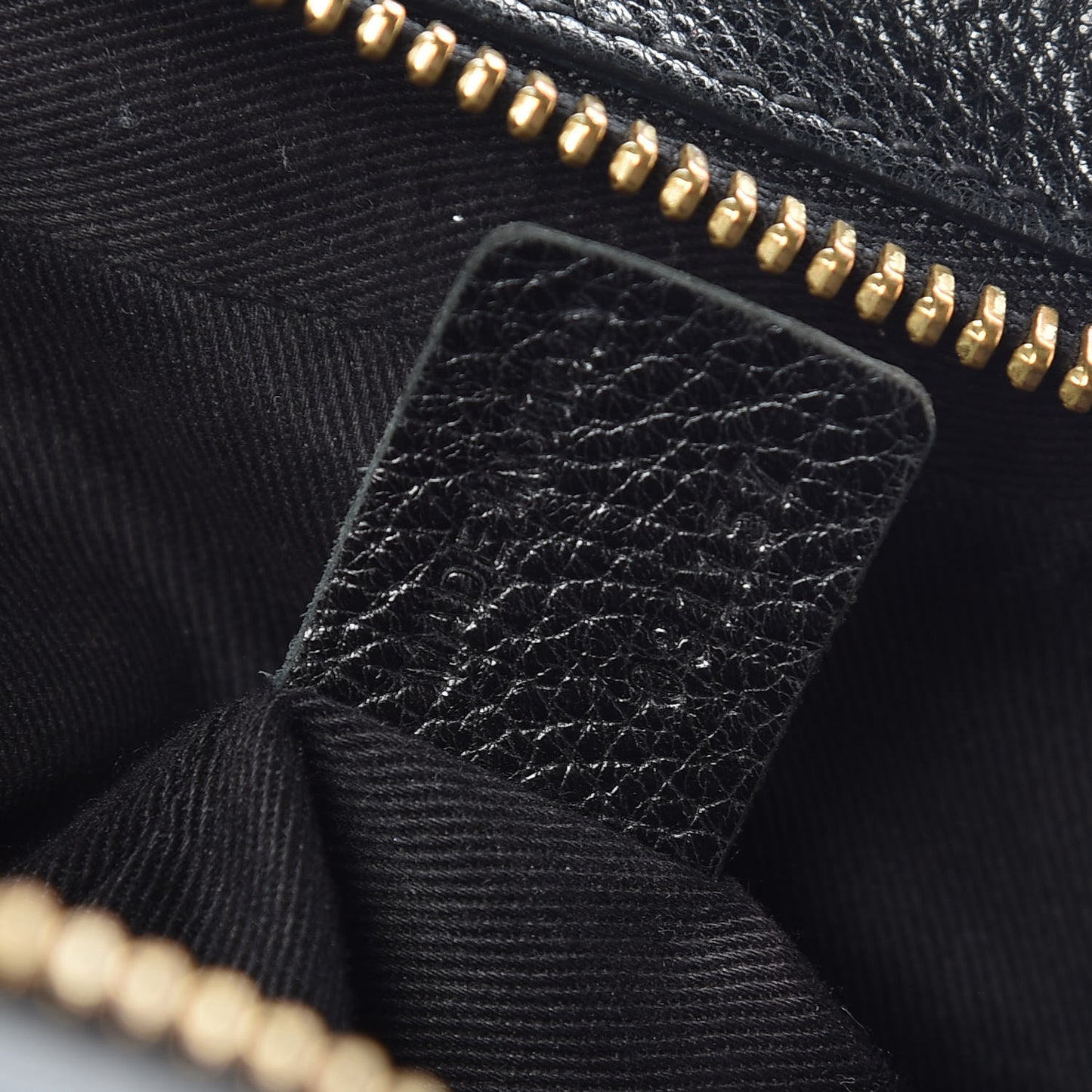 Calfskin Small Paraty Black