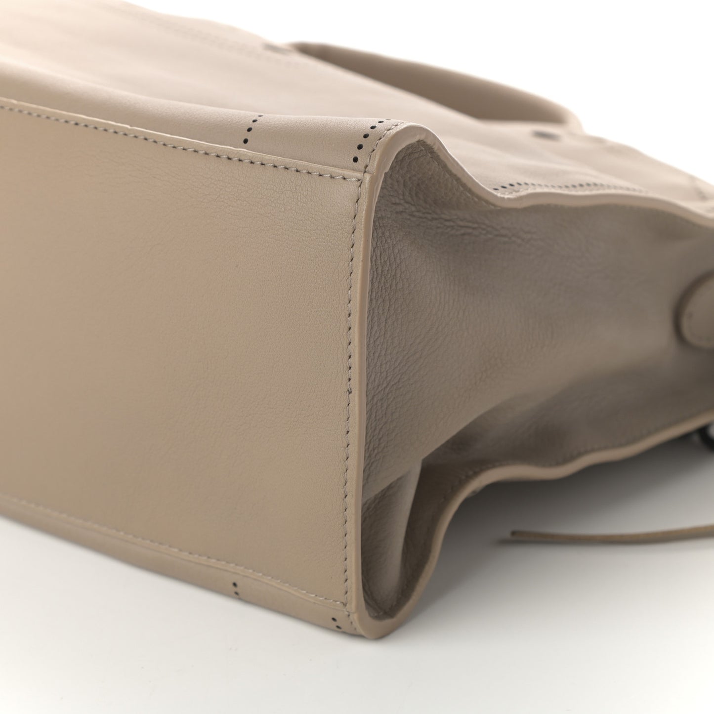 Veau Soyeux Perforated Blackout Hardware City Gris Cendre