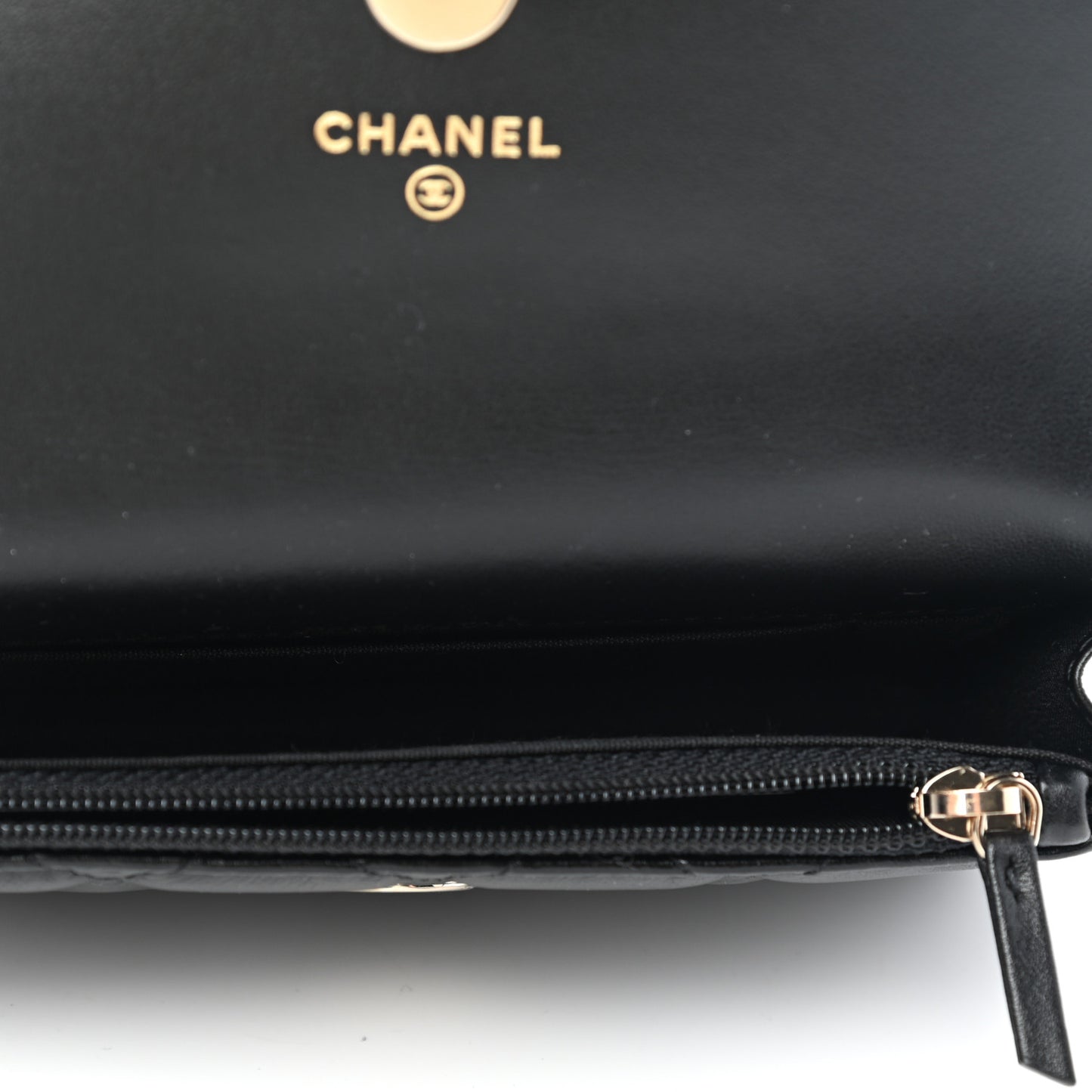 Calfskin Quilted Maxi Pearls Clutch With Chain Black