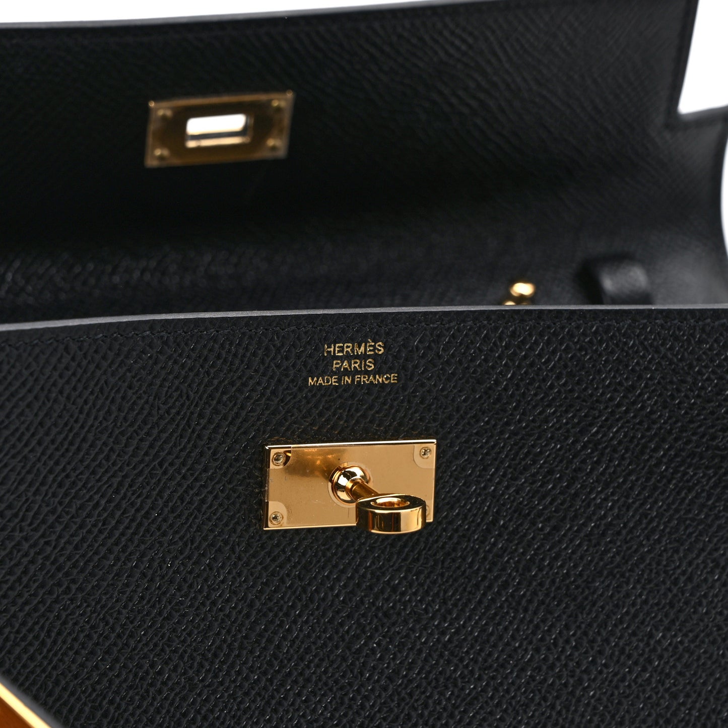 Epsom Kelly Wallet To Go Black
