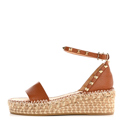 Valentino Garavani Grained Calfskin Rockstud Ankle Strap Espadrille 30/55mm Wedge Sandals 37 Selleria 1 of 12