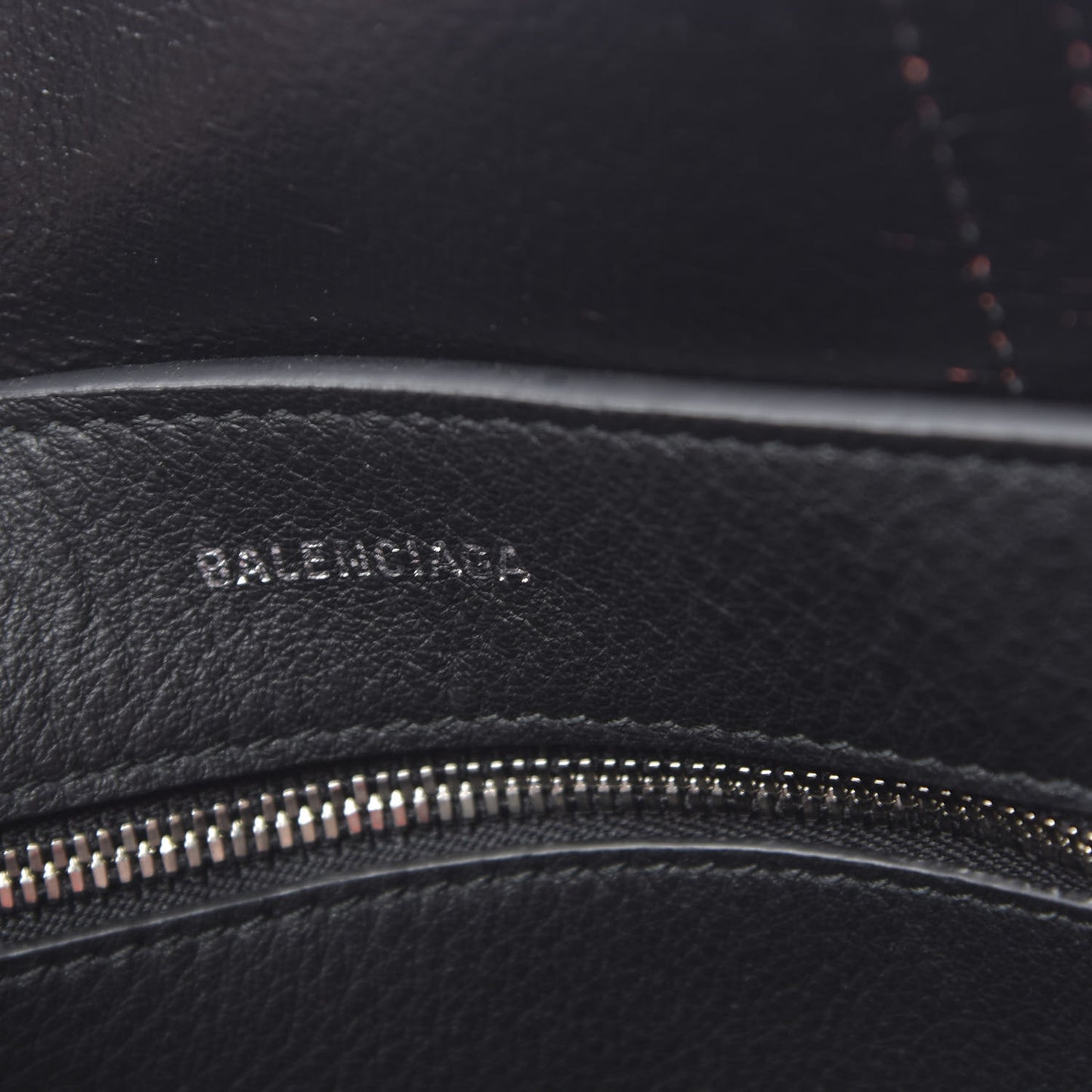 Smooth Calfskin Logo XXS Everyday Tote Vivid Red Black
