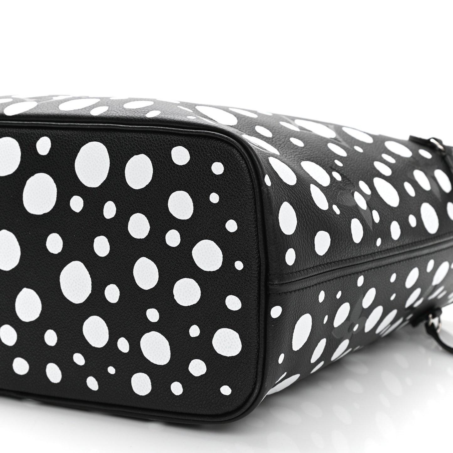 LV X YK Empreinte Neverfull MM Black White