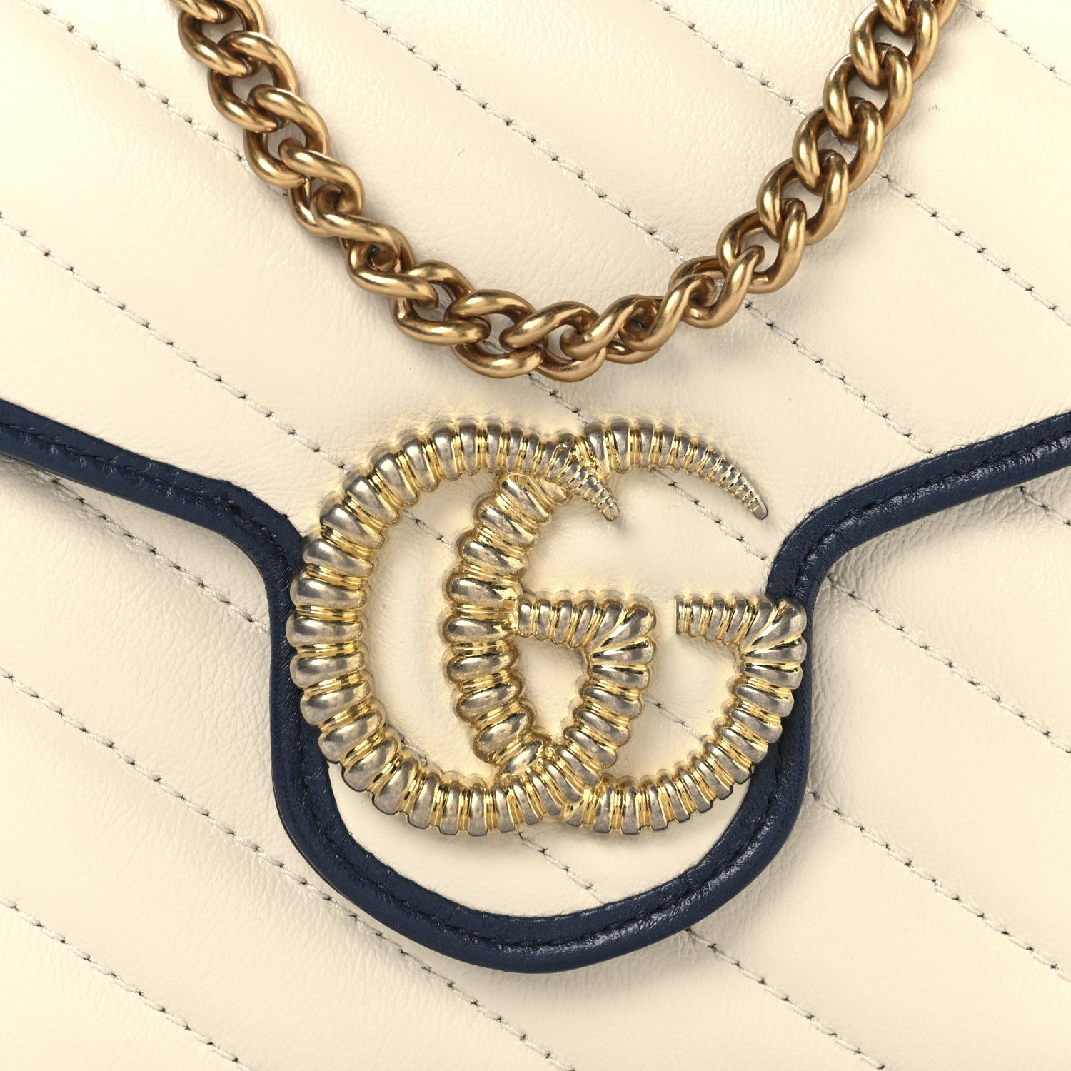 Gucci Vintage Effect Calfskin Matelasse Diagonal Torchon GG Marmont Chain Wallet Mystic White Blue Agata 10 of 13