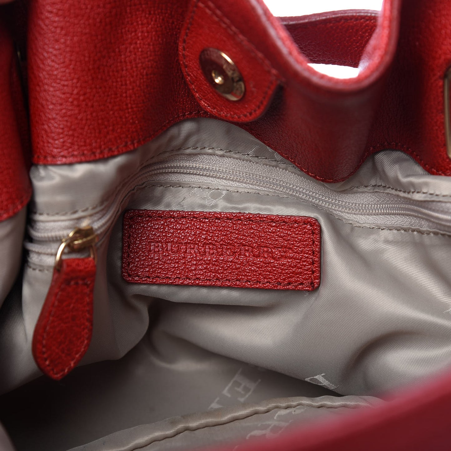 Grainy Calfskin Medium Wilenmore Hobo Red