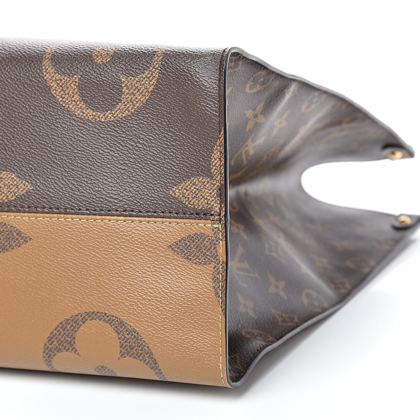 Reverse Monogram Giant Onthego GM