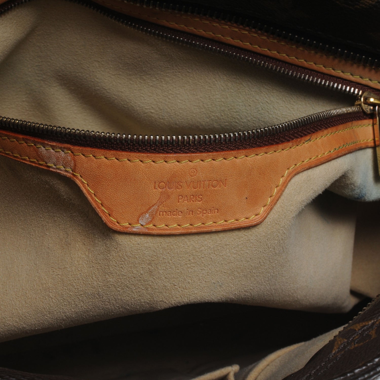 Louis Vuitton Monogram Luco 6 of 9