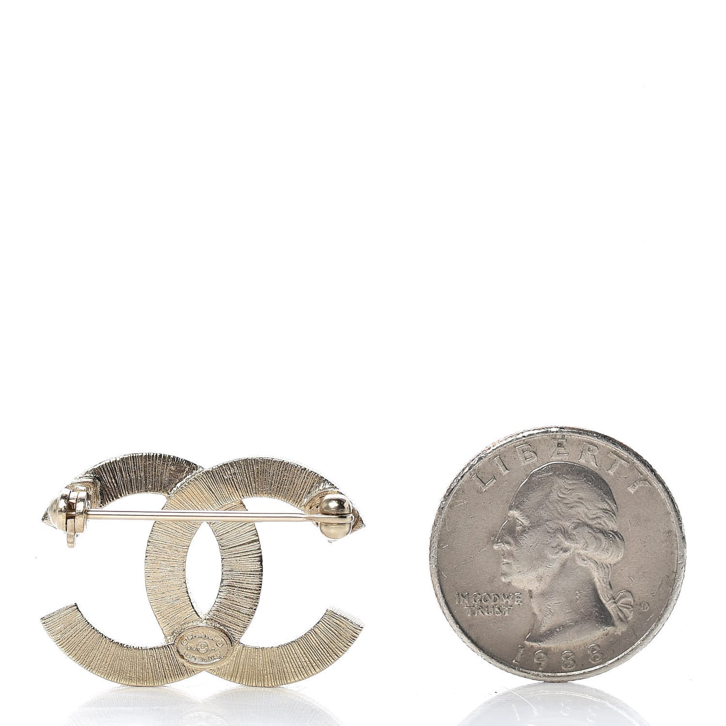 Pearl CC Mini Brooch Gold