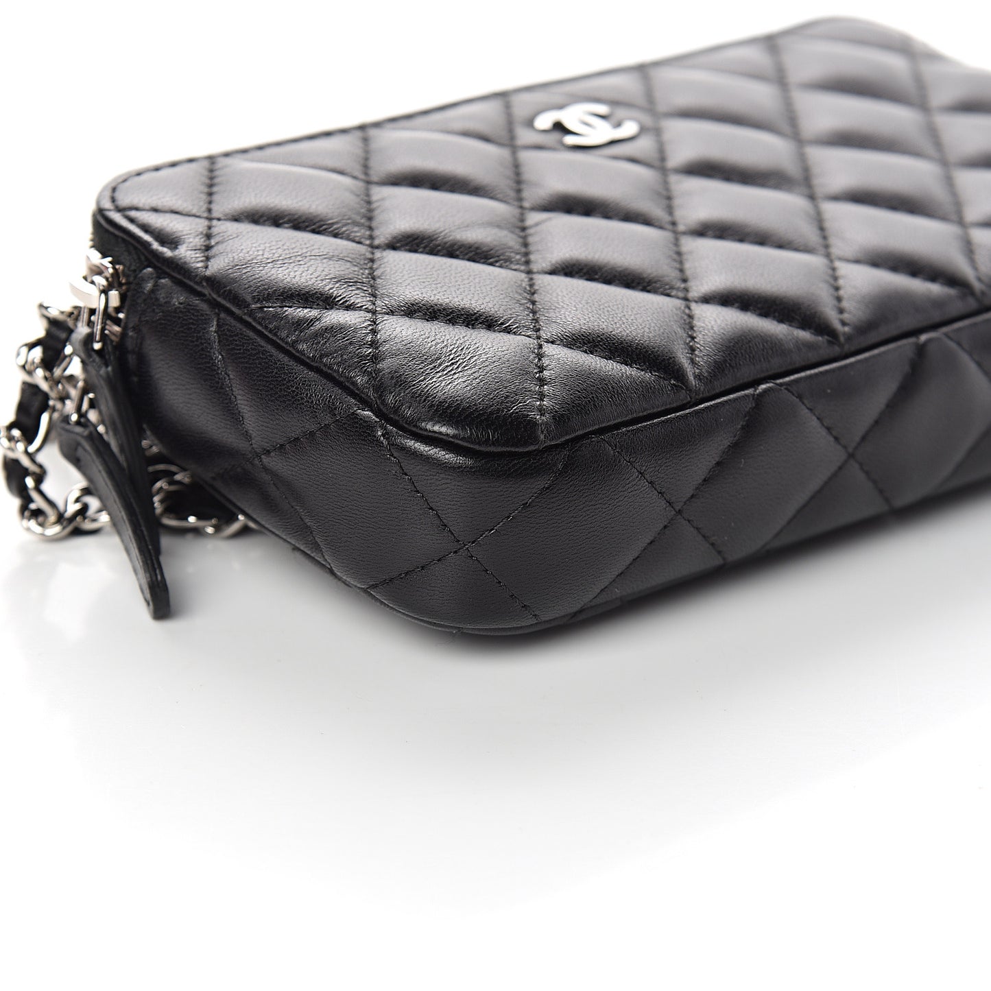 Lambskin Quilted Small Clutch With Chain Black