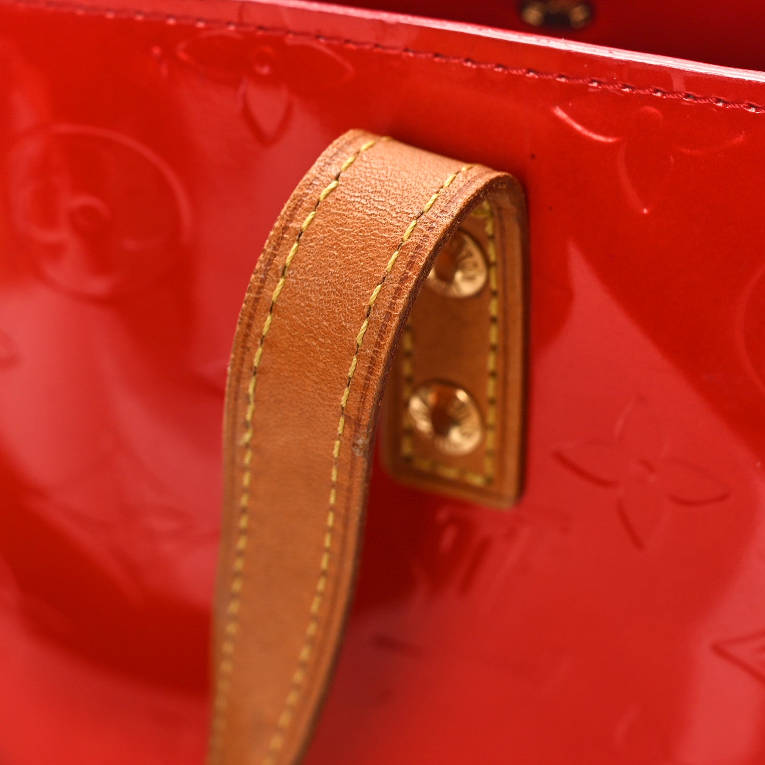 Louis Vuitton Vernis Reade PM Pomme D'Amour 13 of 14