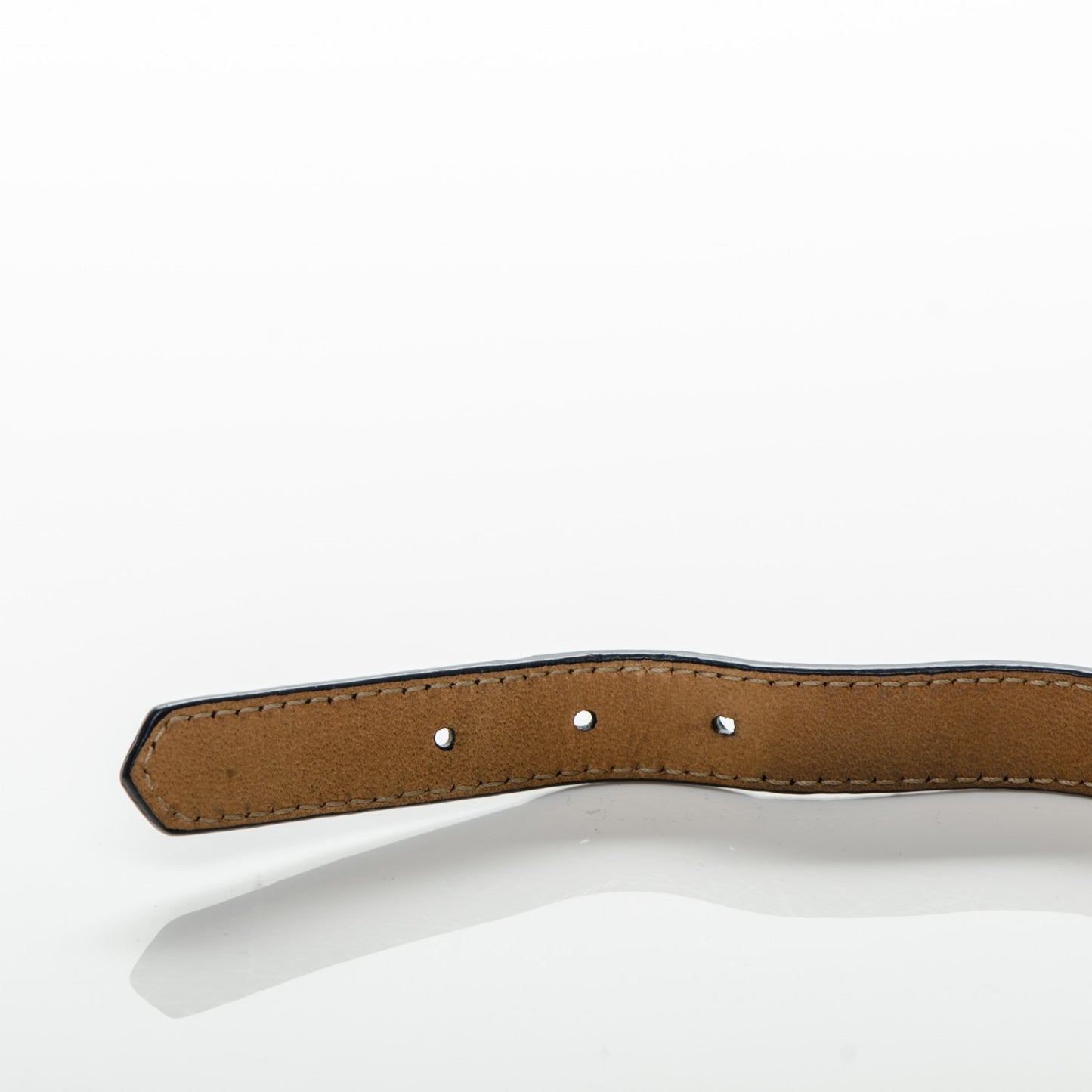 Chevre Gold Metallic Edge Hardware Triple Tour M Bracelet Bleu Nuit
