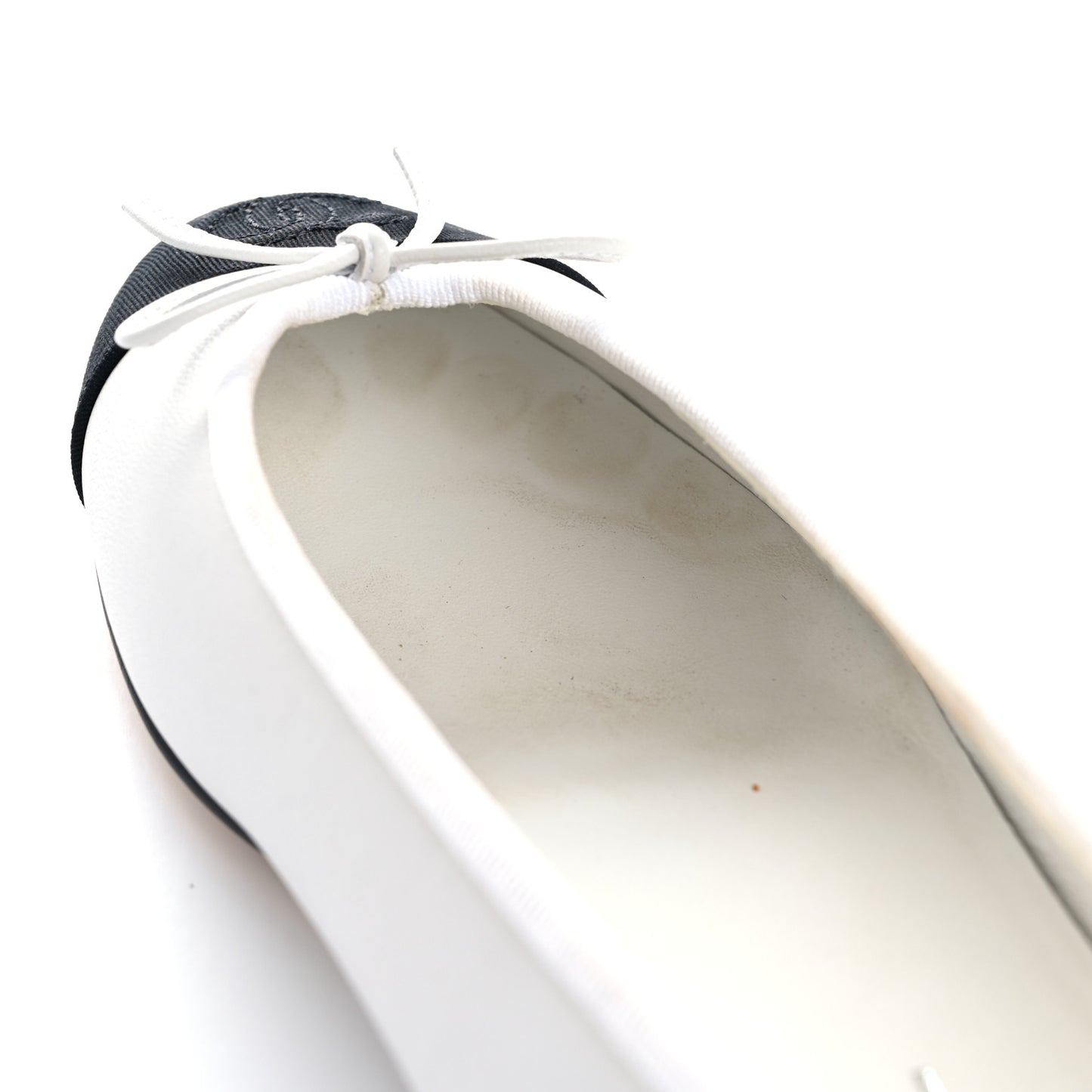 Lambskin Cap Toe CC Ballerina Flats 39 White Black