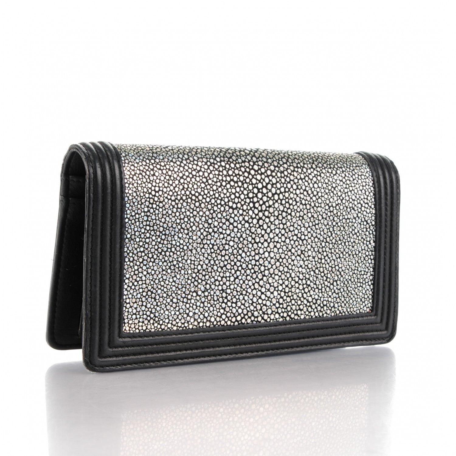 Chanel Metallic Galuchat Stingray Lambskin Yen Wallet Silver Black 3 of 7