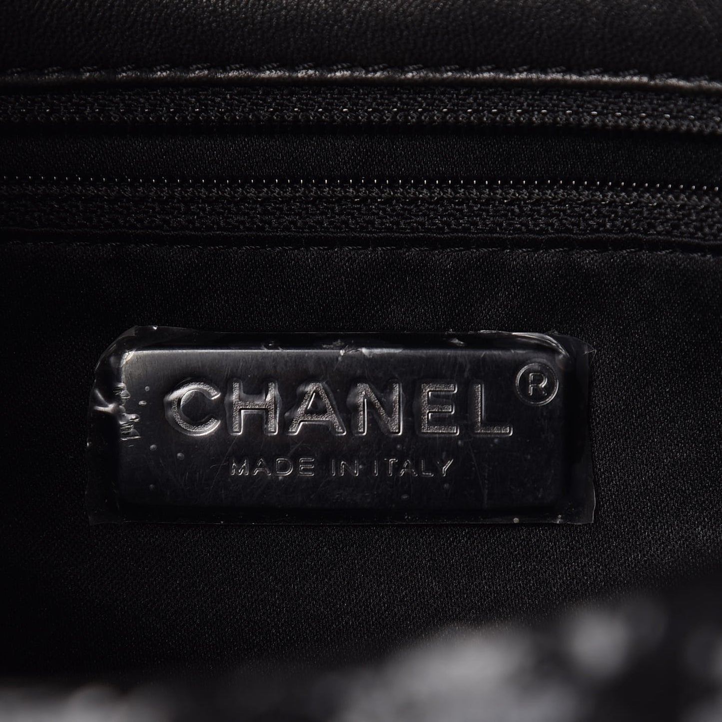Tweed Westminster Pearl Flap Black