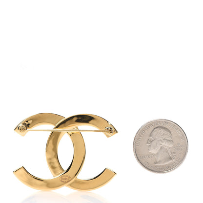 Chanel Metal Paris Button CC Large Brooch Gold 2 of 3