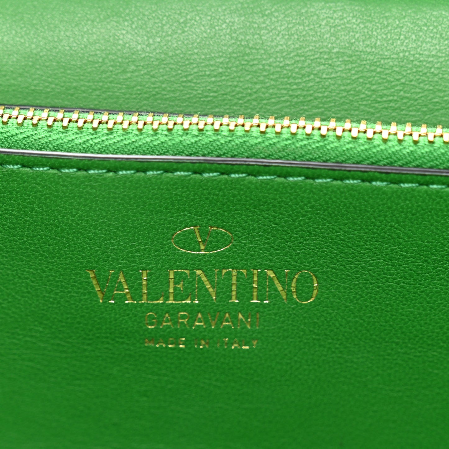 Nappa Stud Sign Shoulder Bag Ultra Green