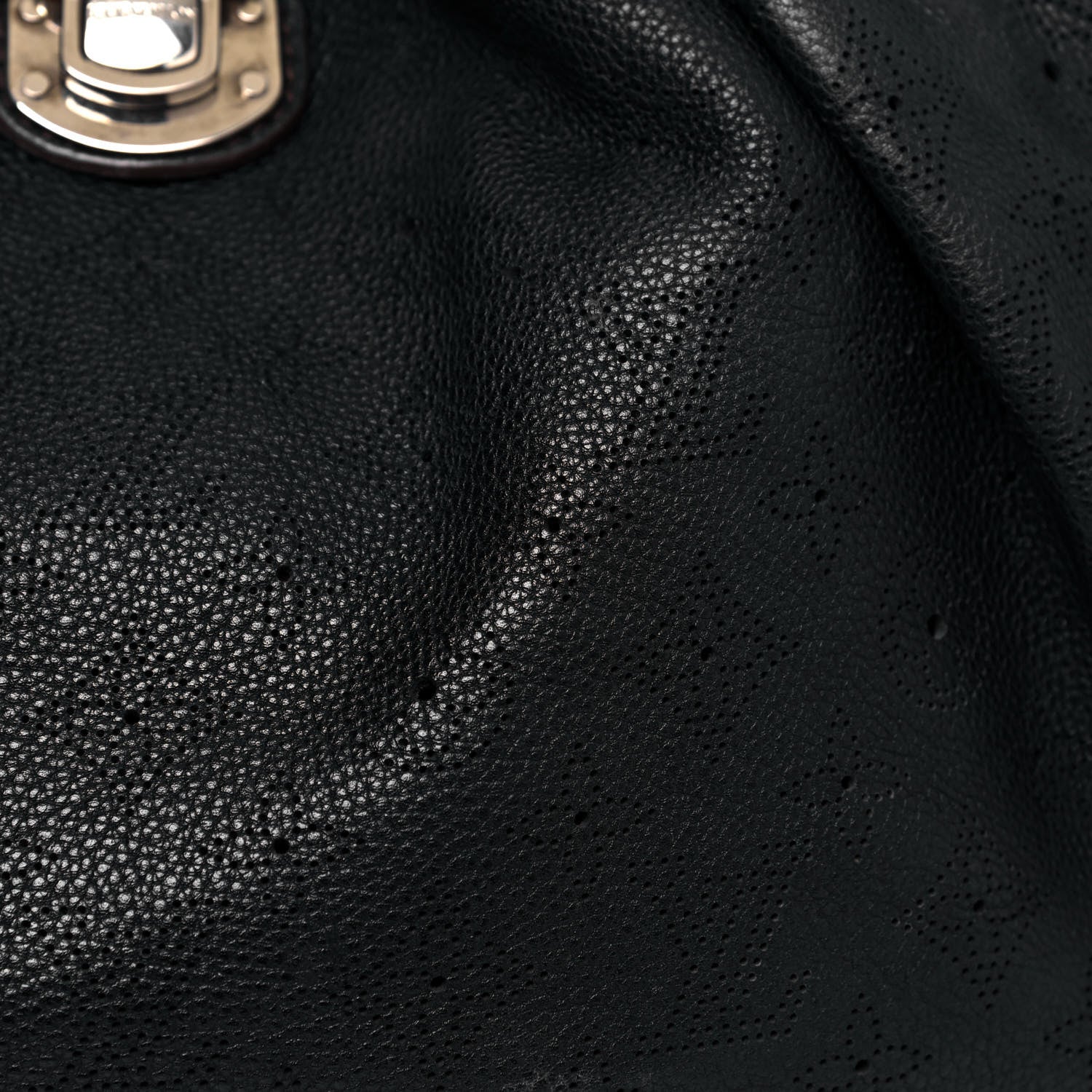 Louis Vuitton Mahina L Black 8 of 10