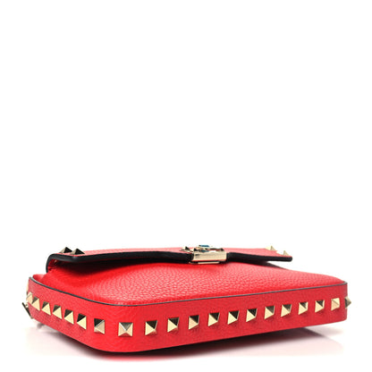 Valentino Garavani Grainy Calfskin Rockstud Flip Lock Chain Pouch Rouge Pur 3 of 8