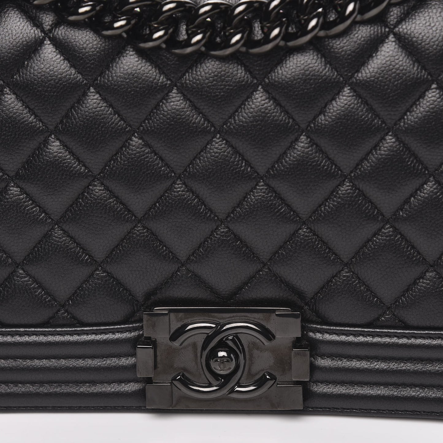 Caviar Quilted Medium Boy Flap So Black