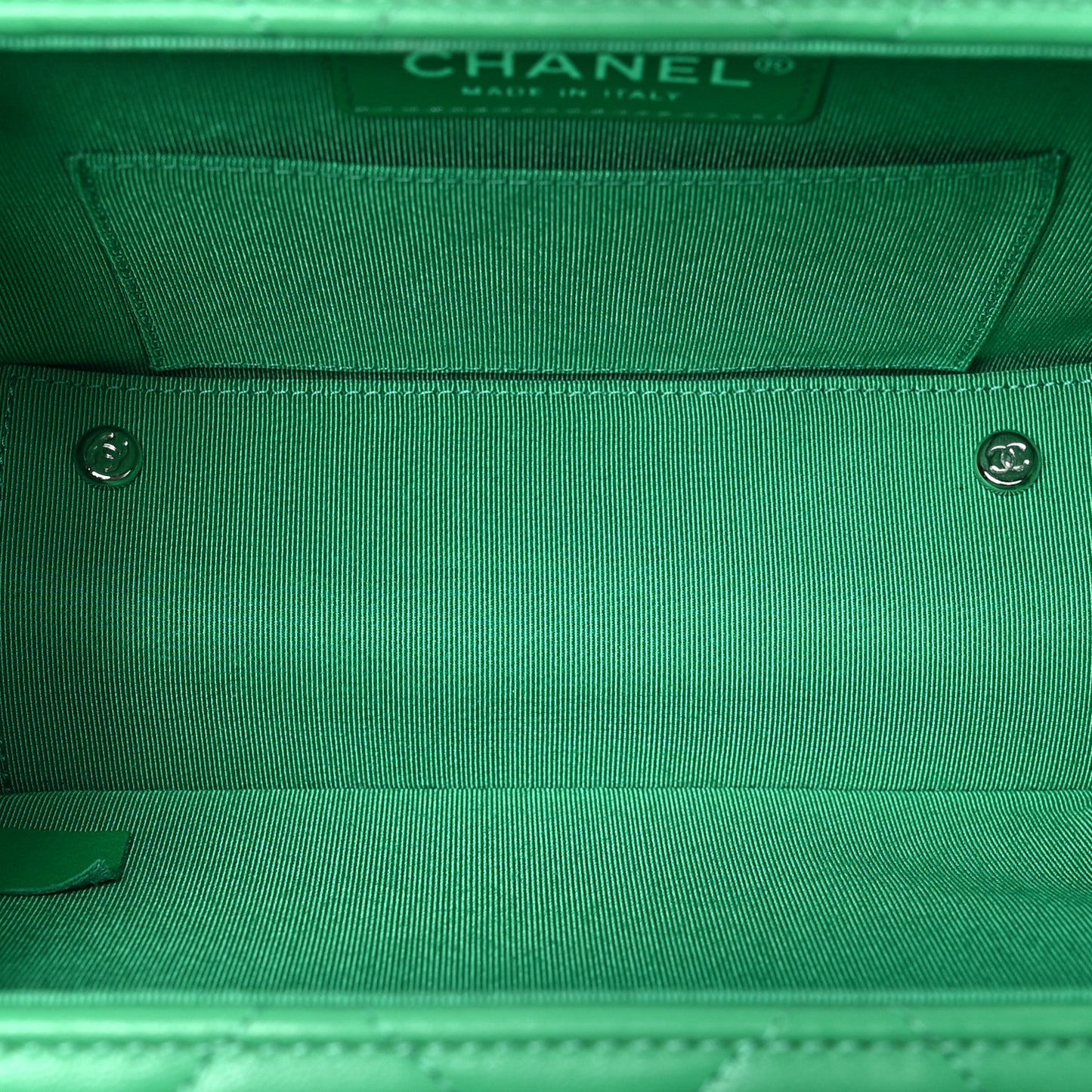 Quilted Lambskin Metal Bar Clutch Bag Green