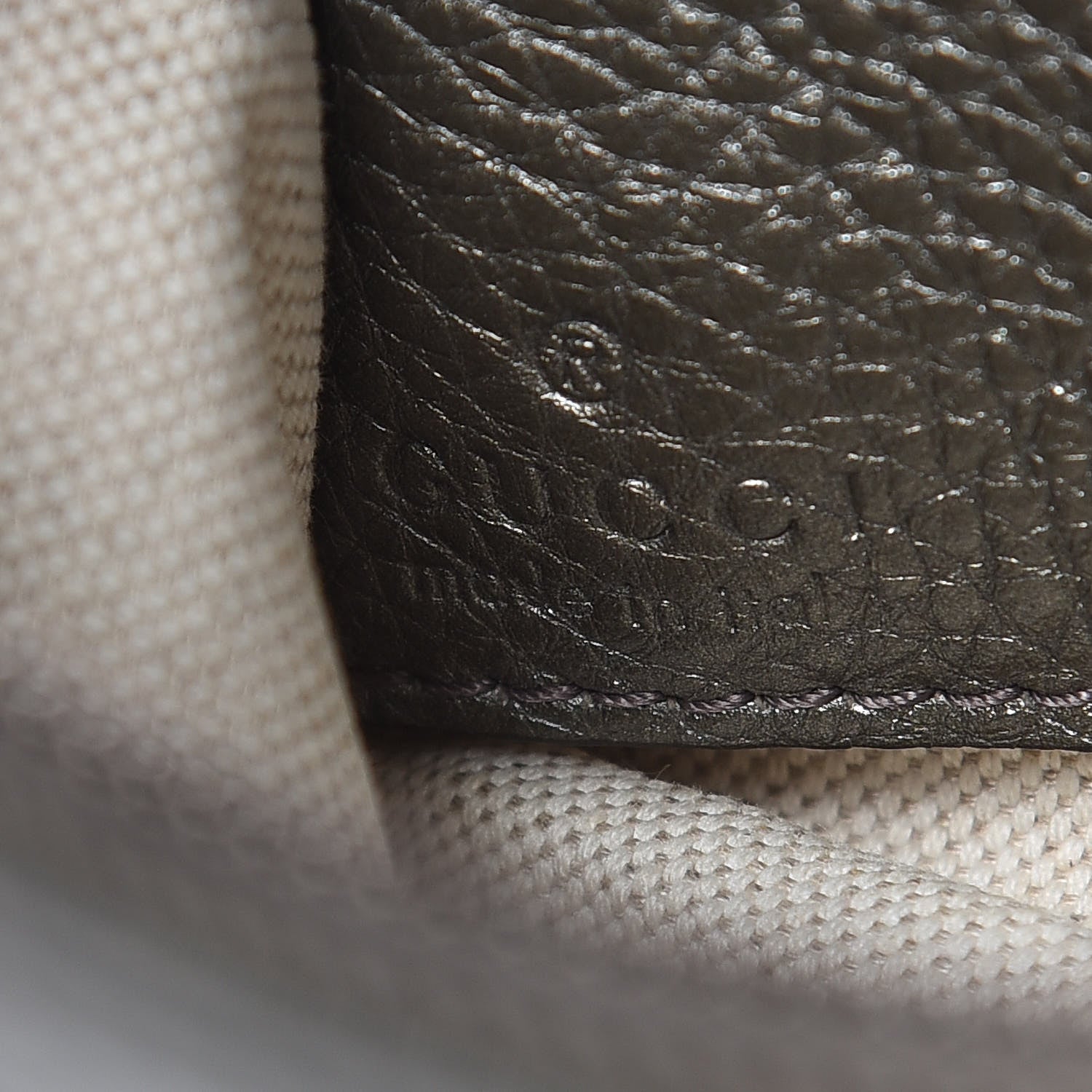 Gucci Metallic Pebbled Calfskin Soho Wristlet Sasso 6 of 7
