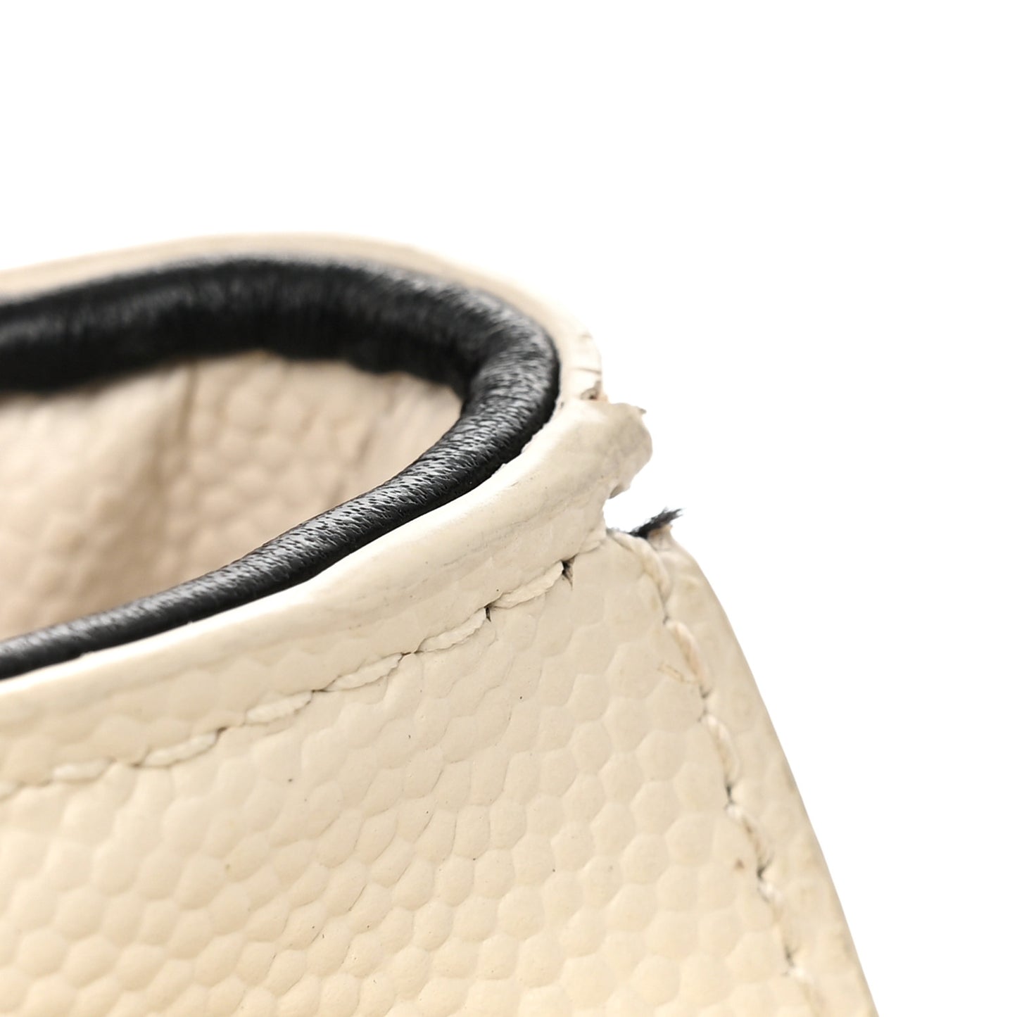 Grain De Poudre Matelasse Monogram Chain Wallet White Black