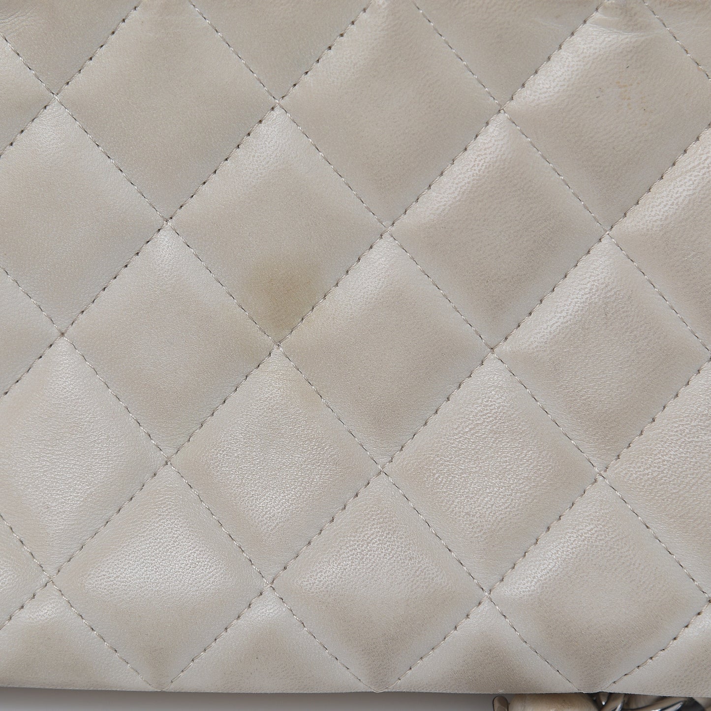 Lambskin Quilted Timeless Camera Case White