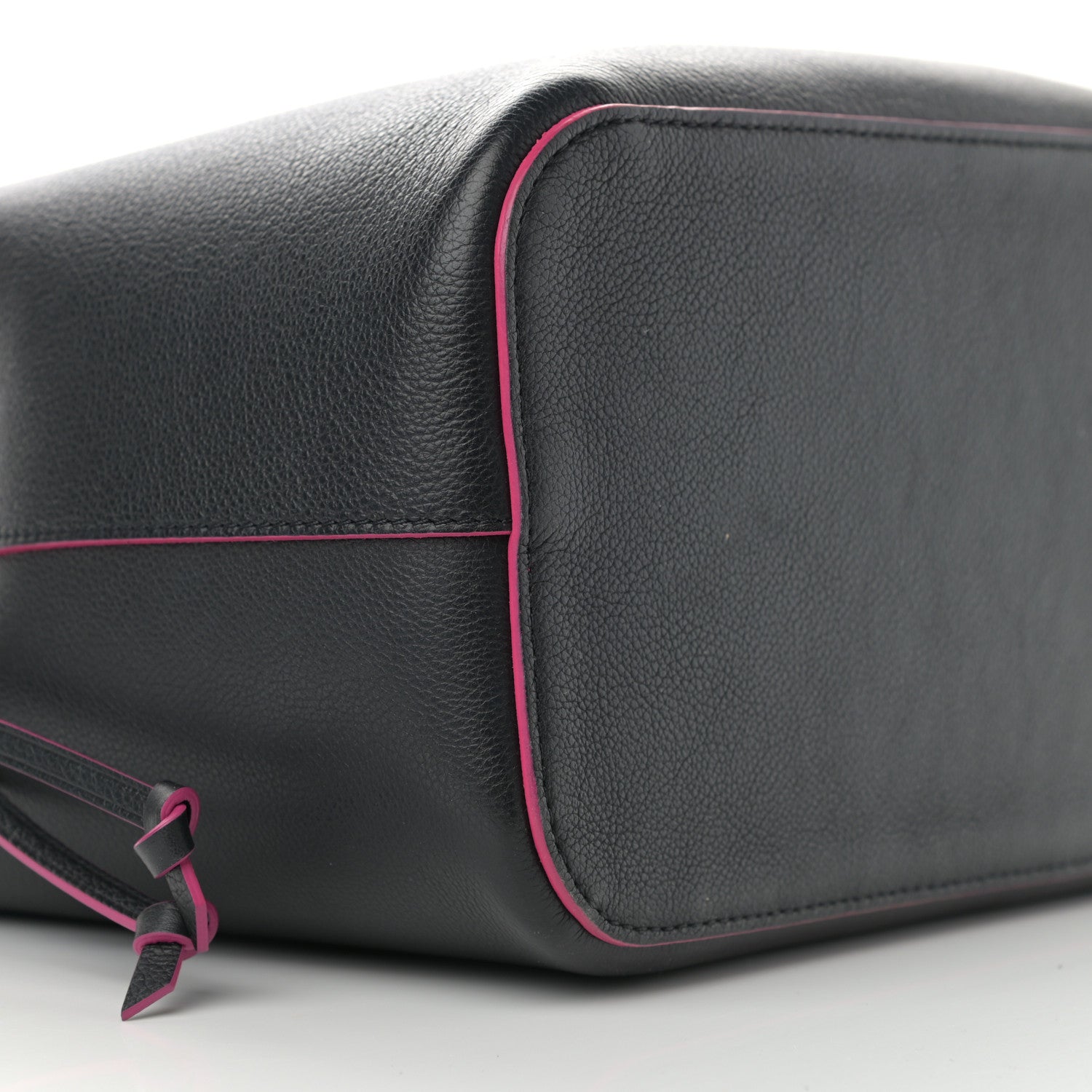 Louis Vuitton Calfskin Lockme Bucket Black 9 of 12