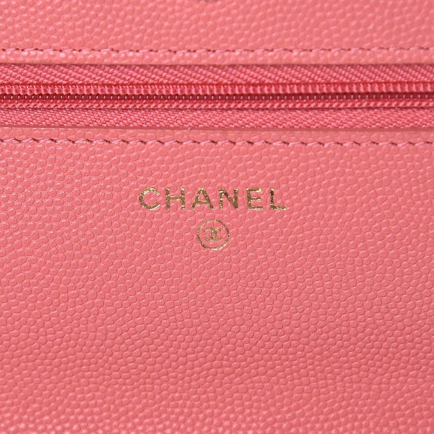 Caviar Quilted Wallet on Chain WOC Pink
