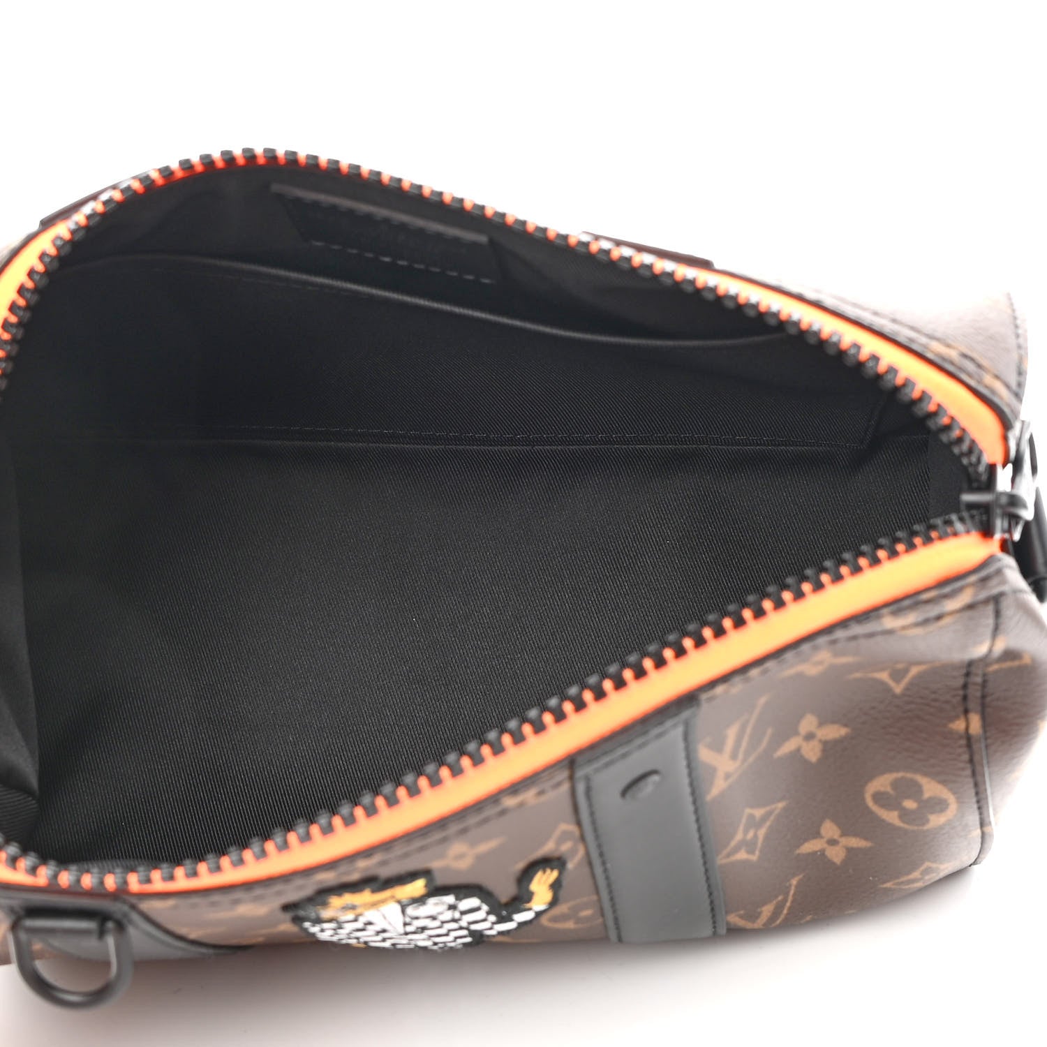 Louis Vuitton Monogram City Keepall 5 of 9