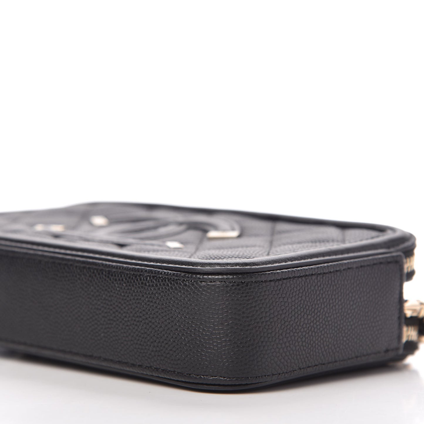 Caviar Quilted CC Filigree Clutch With Chain Black