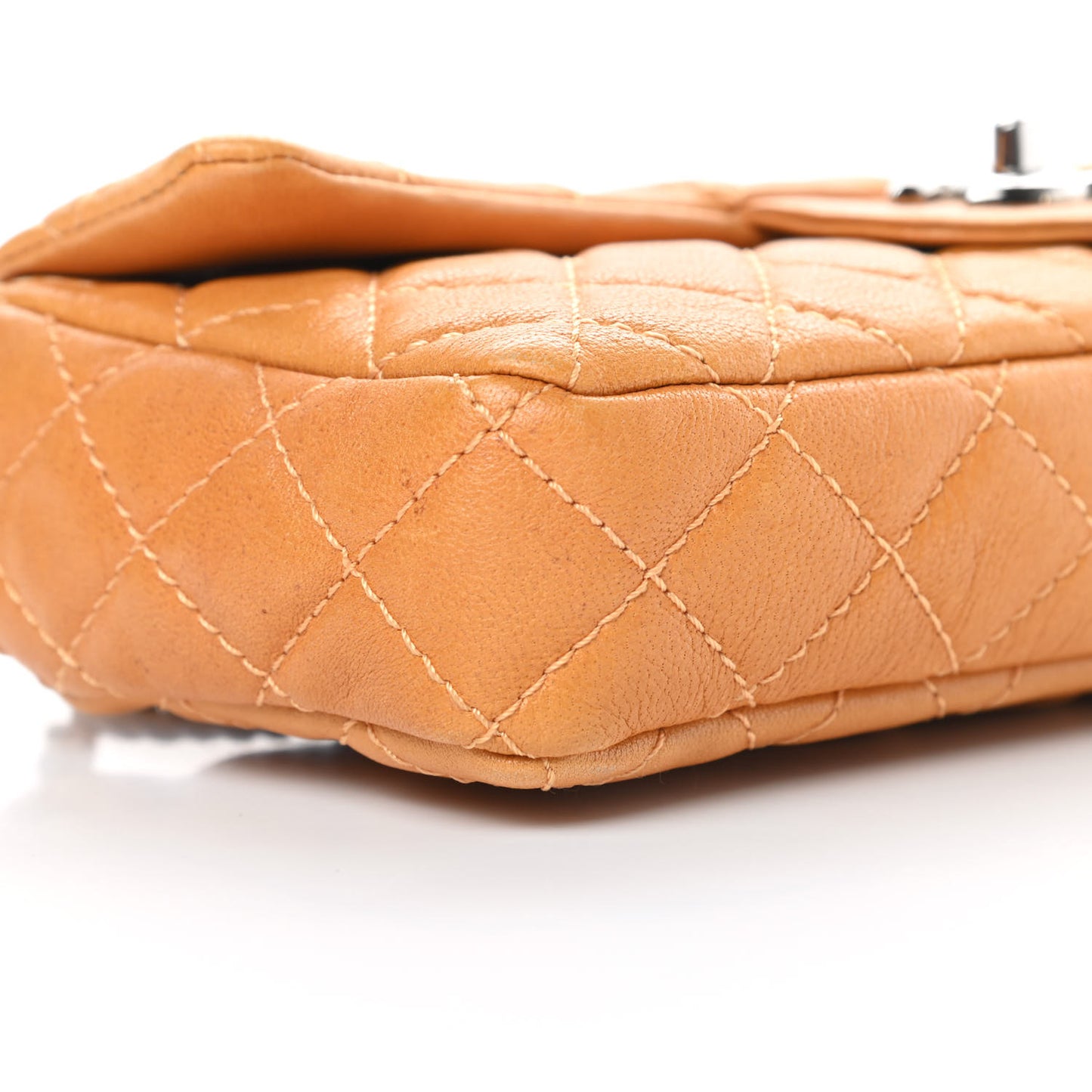 Glazed Lambskin Quilted Bijoux Chain East West Flap Mango