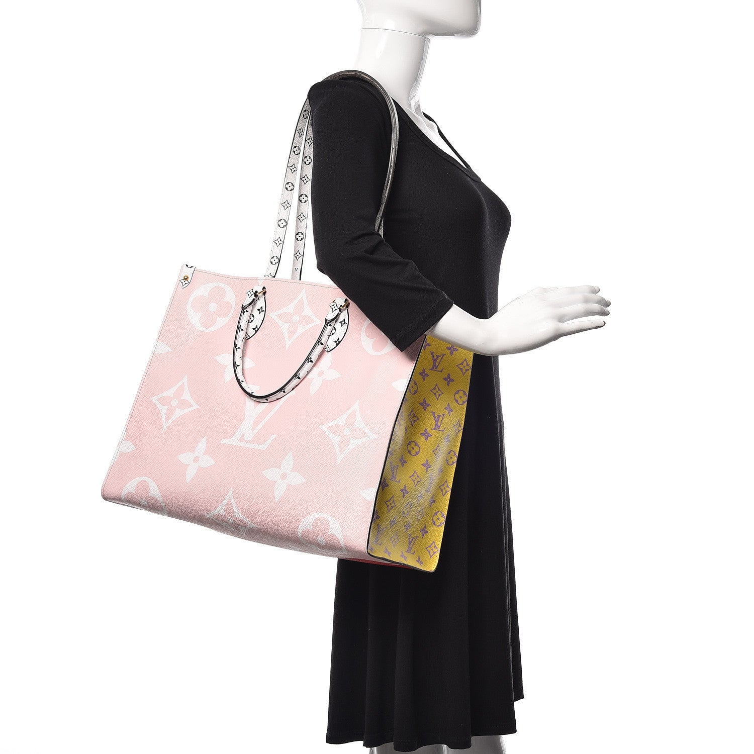 Louis Vuitton Monogram Giant Onthego GM Rouge Rose 2 of 9