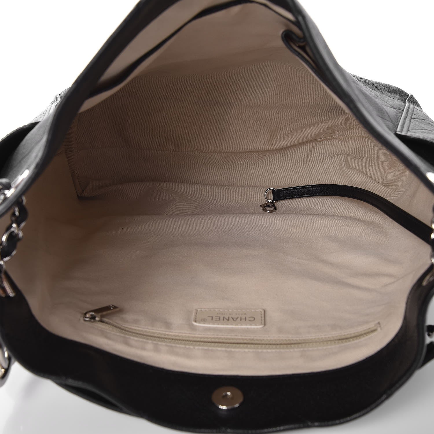 Chanel Caviar Stitched Medium CC Pocket Hobo Black 5 of 7