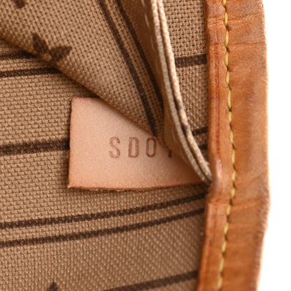 Louis Vuitton Monogram Neverfull MM 12 of 15
