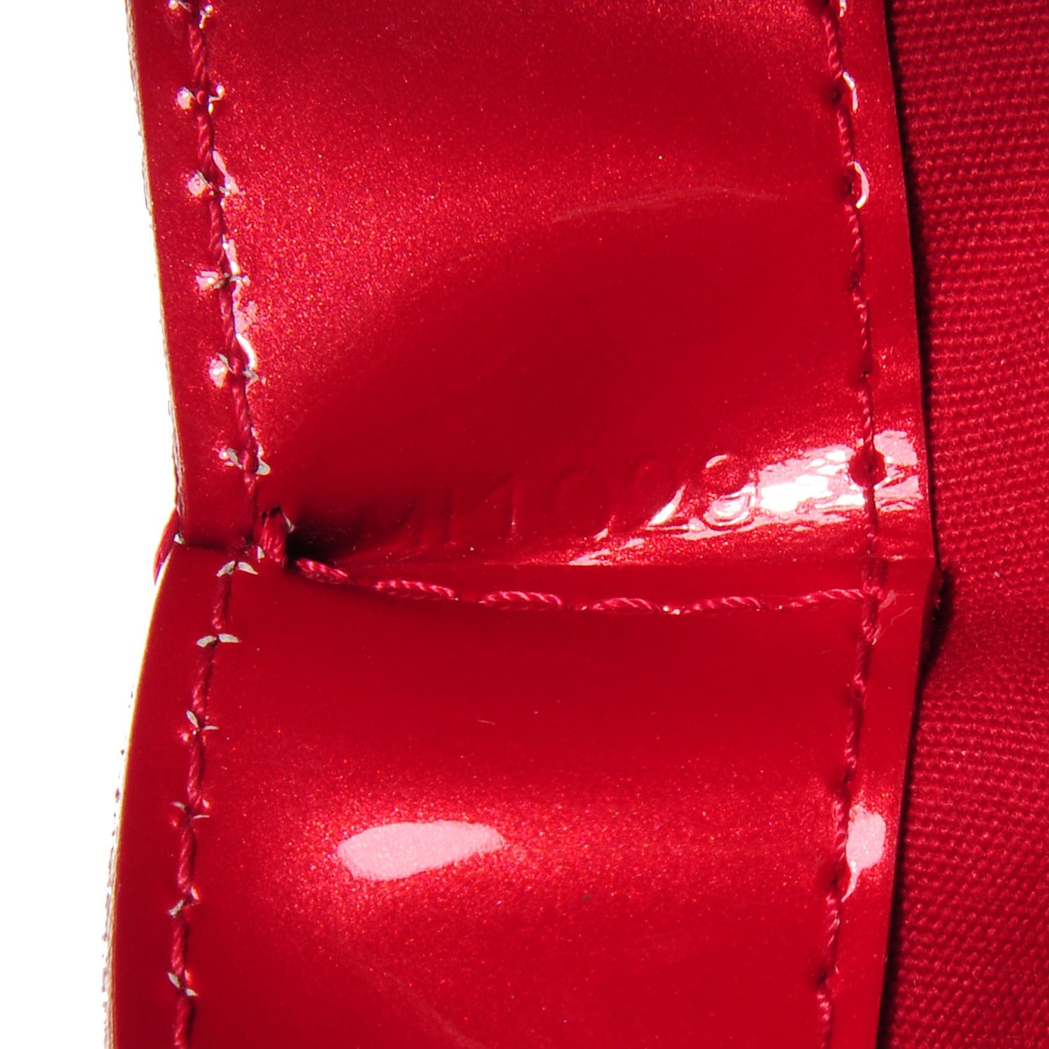 Louis Vuitton Vernis Wilshire PM Pomme D'Amour 8 of 8