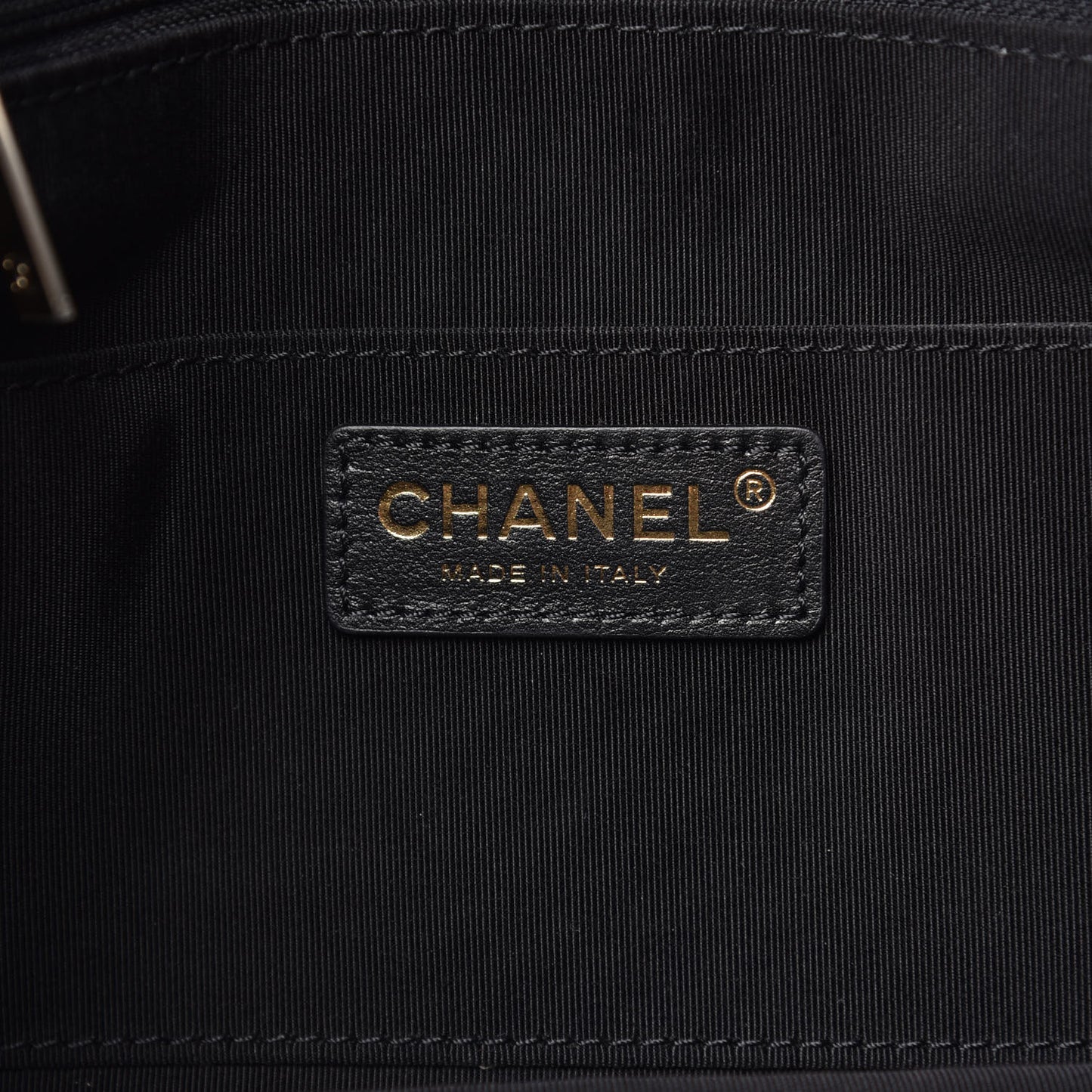 Calfskin Quilted Large Bubbly Flap Black