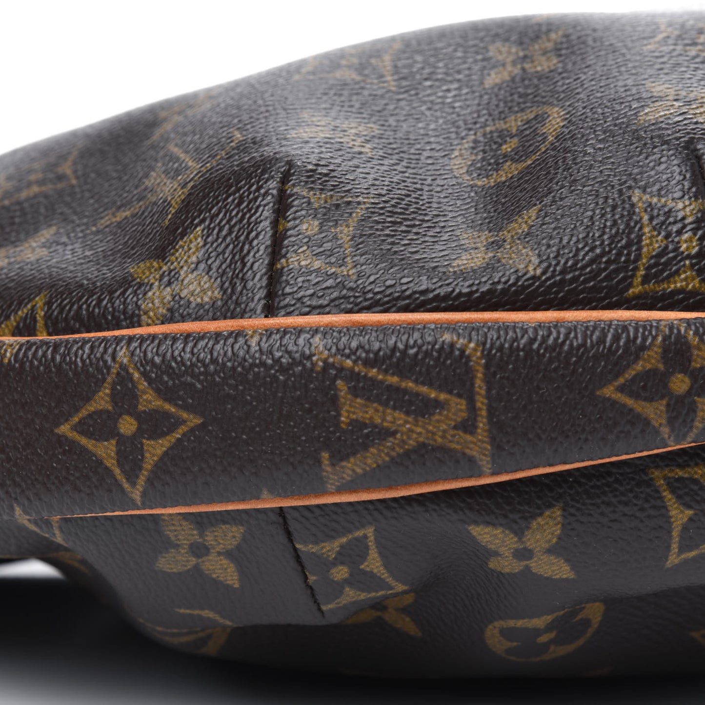Monogram Croissant MM