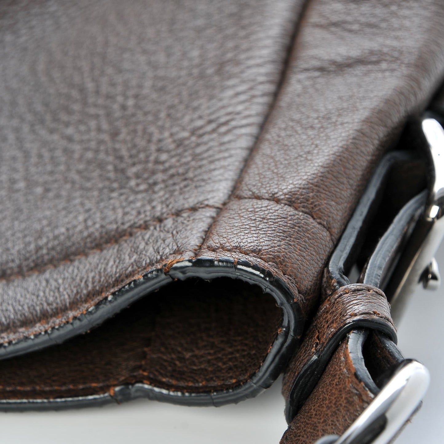 Cervo Antik Hobo Cacao