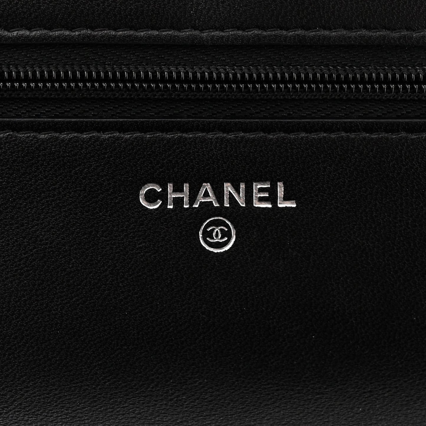 Velvet Quilted Wallet On Chain WOC Black