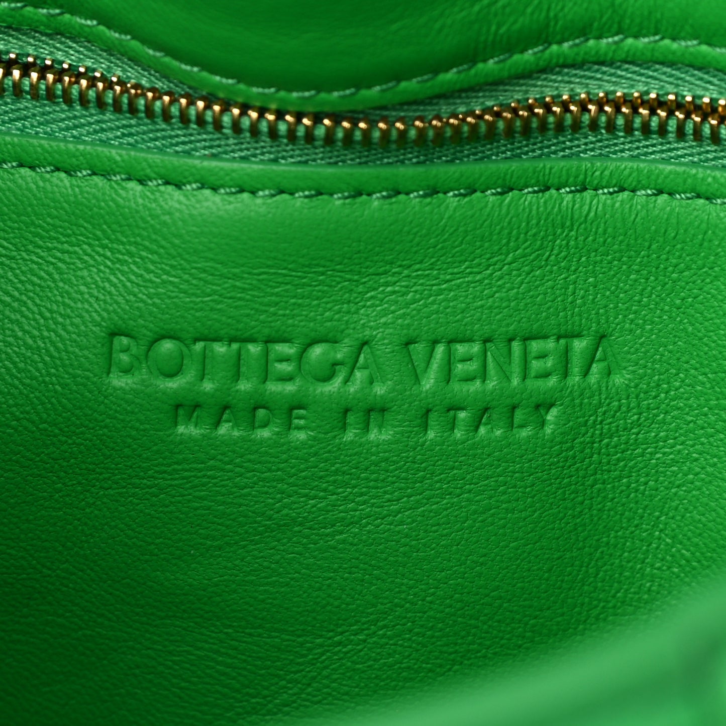 Lambskin Maxi Intreccio Padded Chain Cassette Crossbody Bag Grass