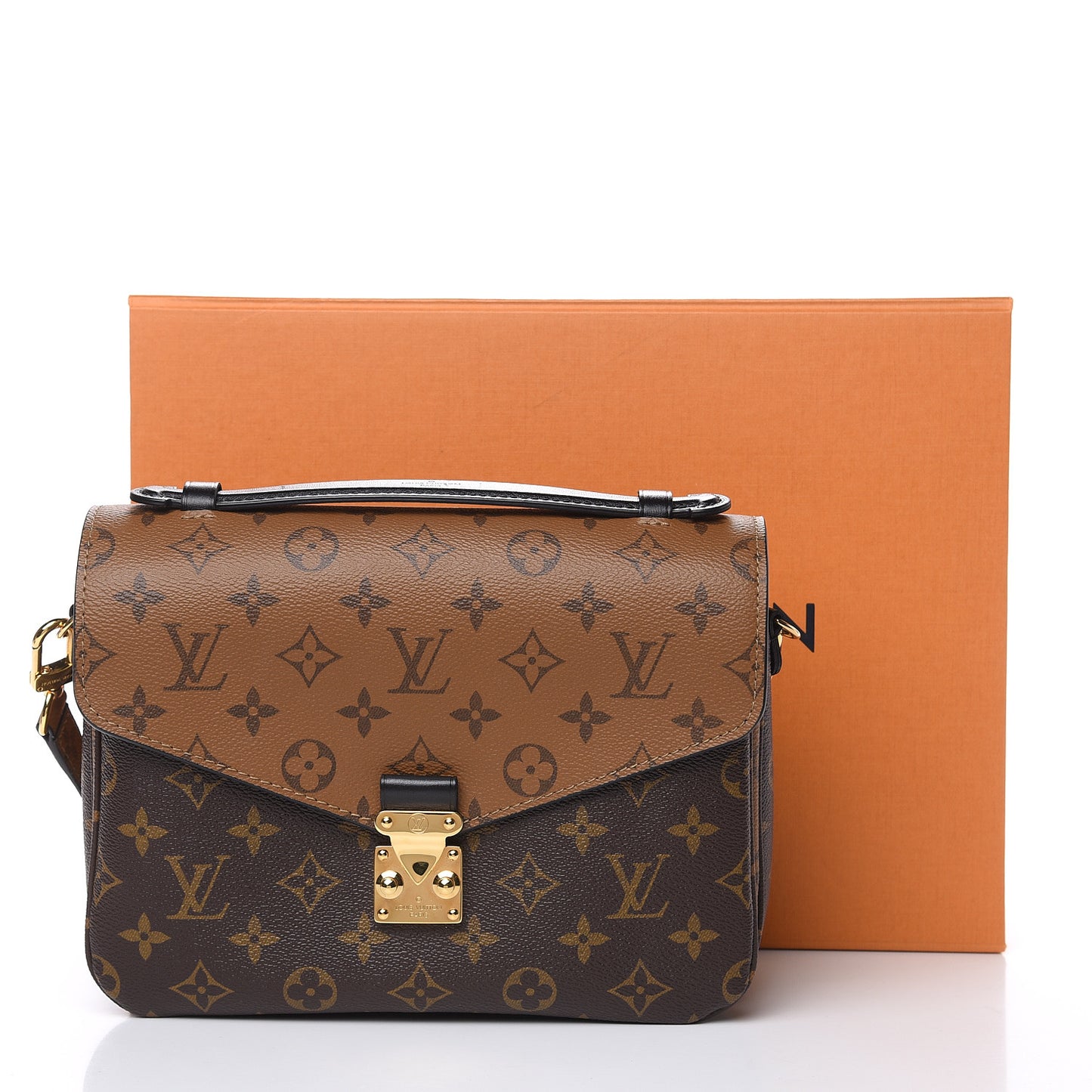 Reverse Monogram Pochette Metis