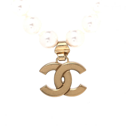 Chanel Pearl Crystal CC Short Necklace Gold 4 of 4