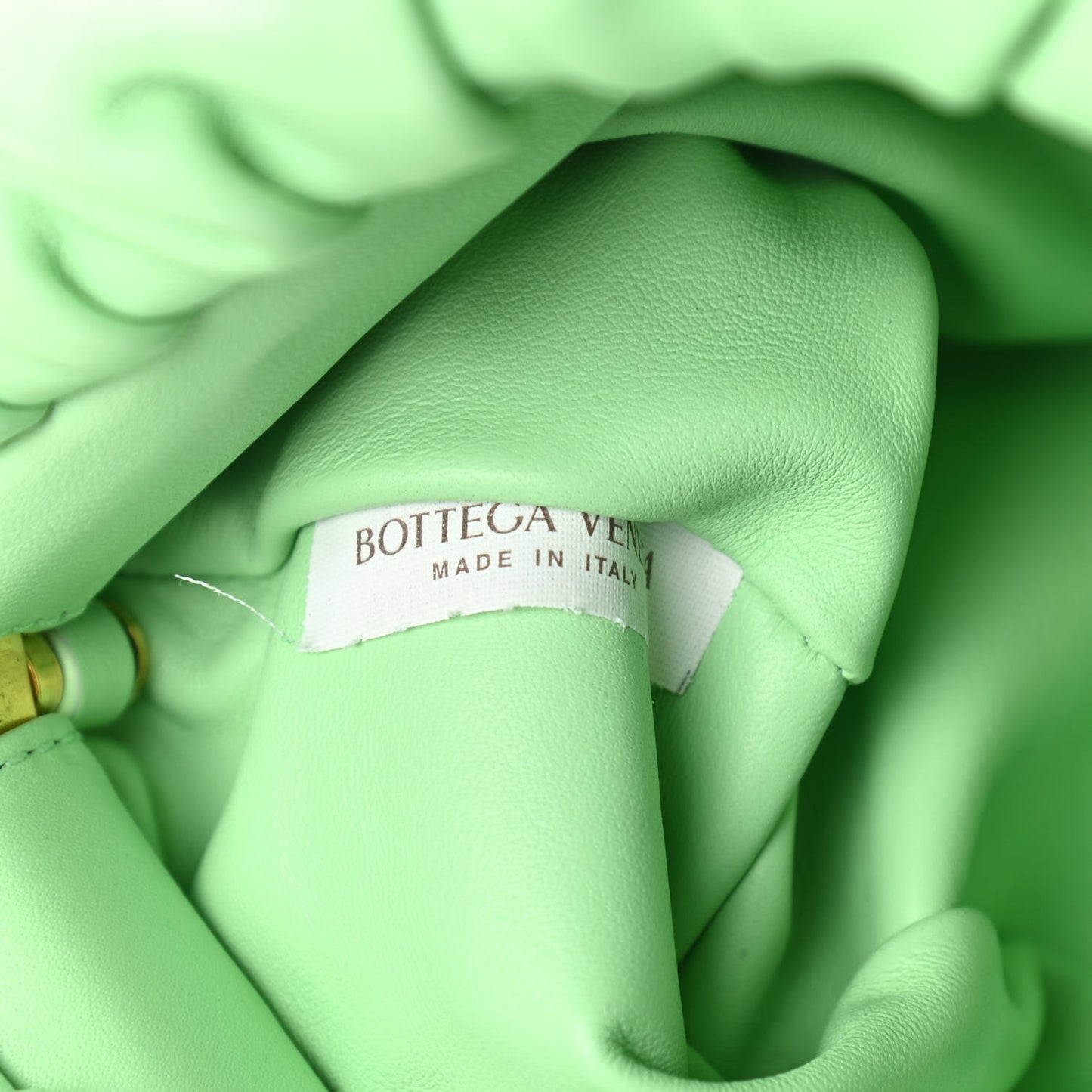 Calfskin The Pouch Chain Wasabi