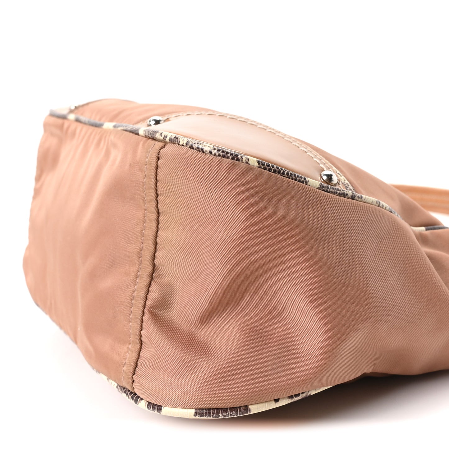 Tessuto Vernice Shoulder Bag Cipria