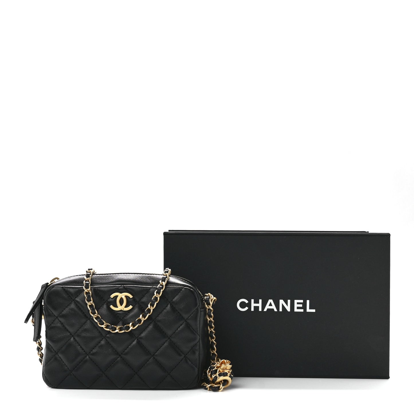 Lambskin Quilted CC Pearl Crush Camera Case Black