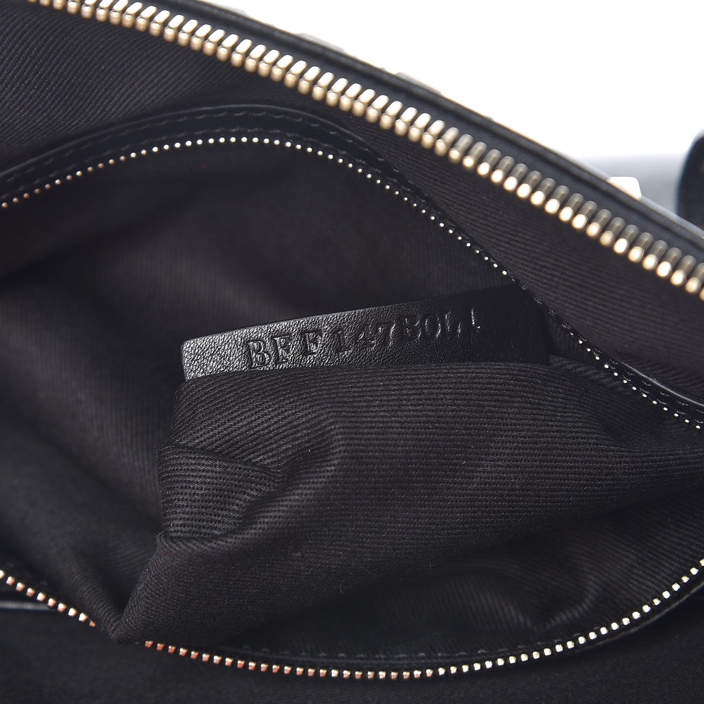 Vitello Large Rockstud Zip Wristlet Pouch Black