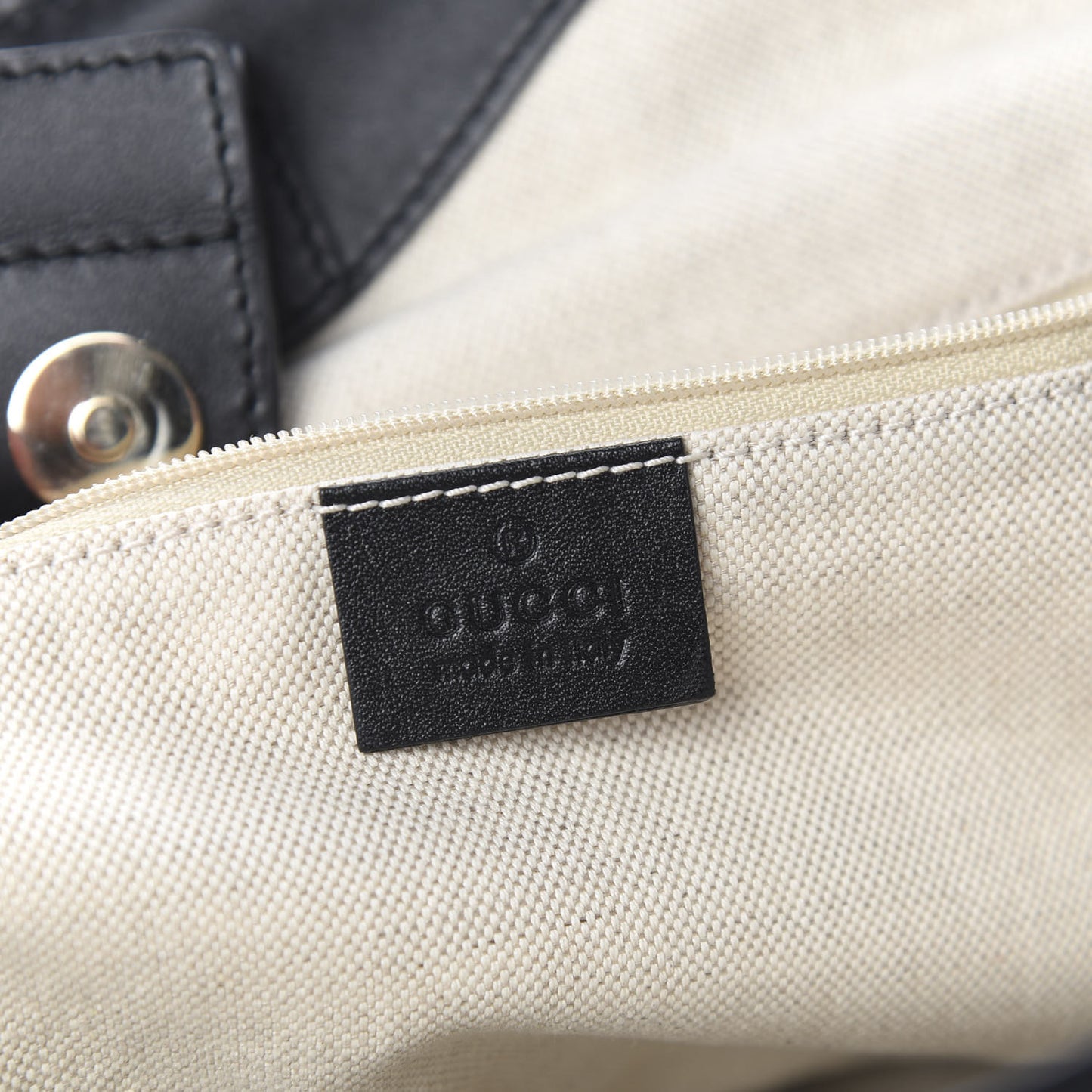 Monogram Medium Sukey Black