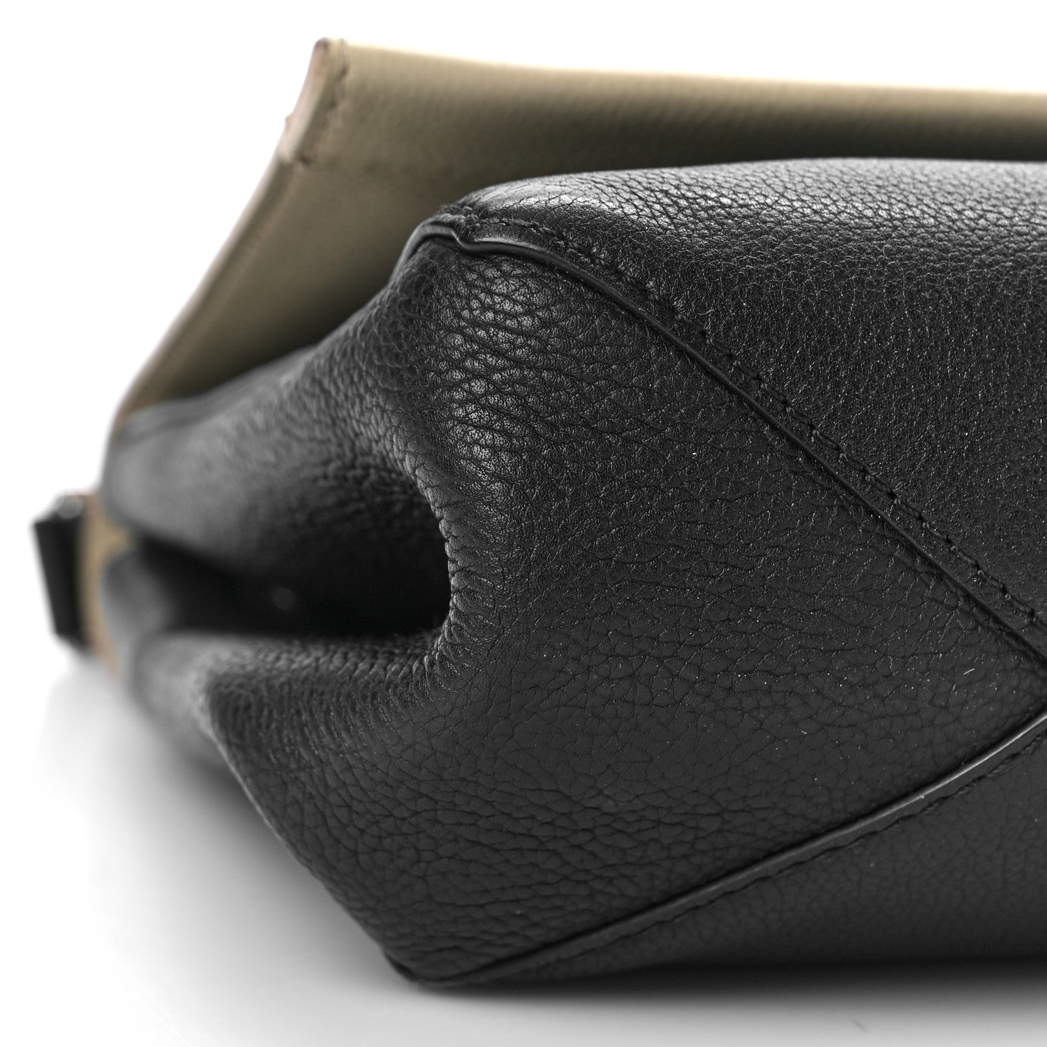 Louis Vuitton Soft Calfskin Lockme II Top Handle Vanille Black 7 of 14
